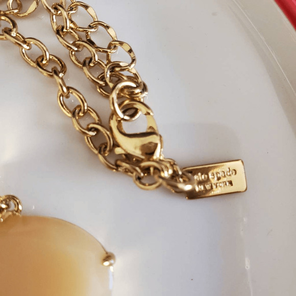 Kate Spade New York Branton Square‎ Peach and Beige Necklace Gold Plated Retired - Picture 3 of 7